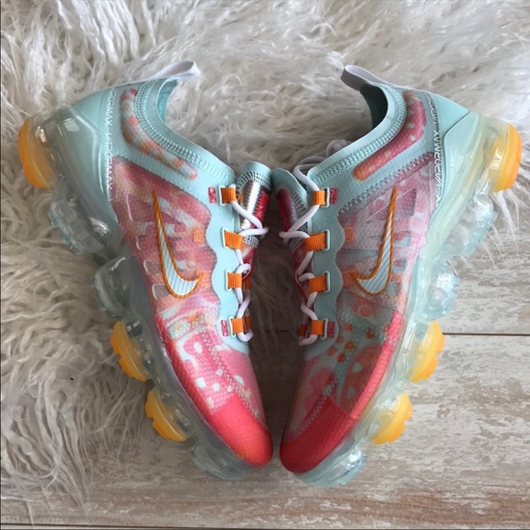 NWT Nike Air Vapormax Flyknit - Picture 6 of 8